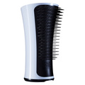 世界で3.2秒に1個売れているヘアケアブラシ / TANGLE TEEZER(タングル ティーザー)