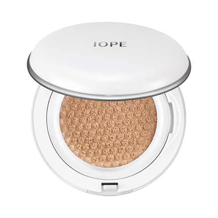 AIR CUSHION MATTE LONGWEAR / IOPE