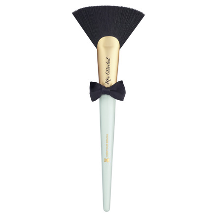 Mr. Chiseled Contour Brush / Too Faced