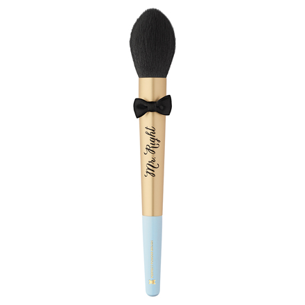 Mr. Right Powder Brush / Too Faced