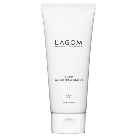 pH BALANCING FOAM CLEANSER / LAGOM