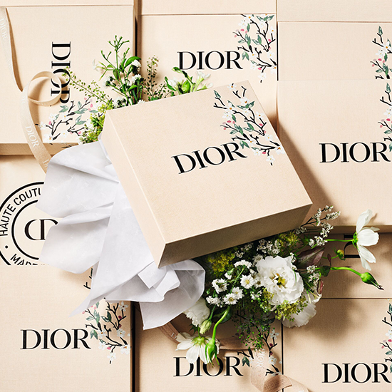 ディオール(Dior) / 花々と共に感謝を伝えるディオールの母の日ギフト