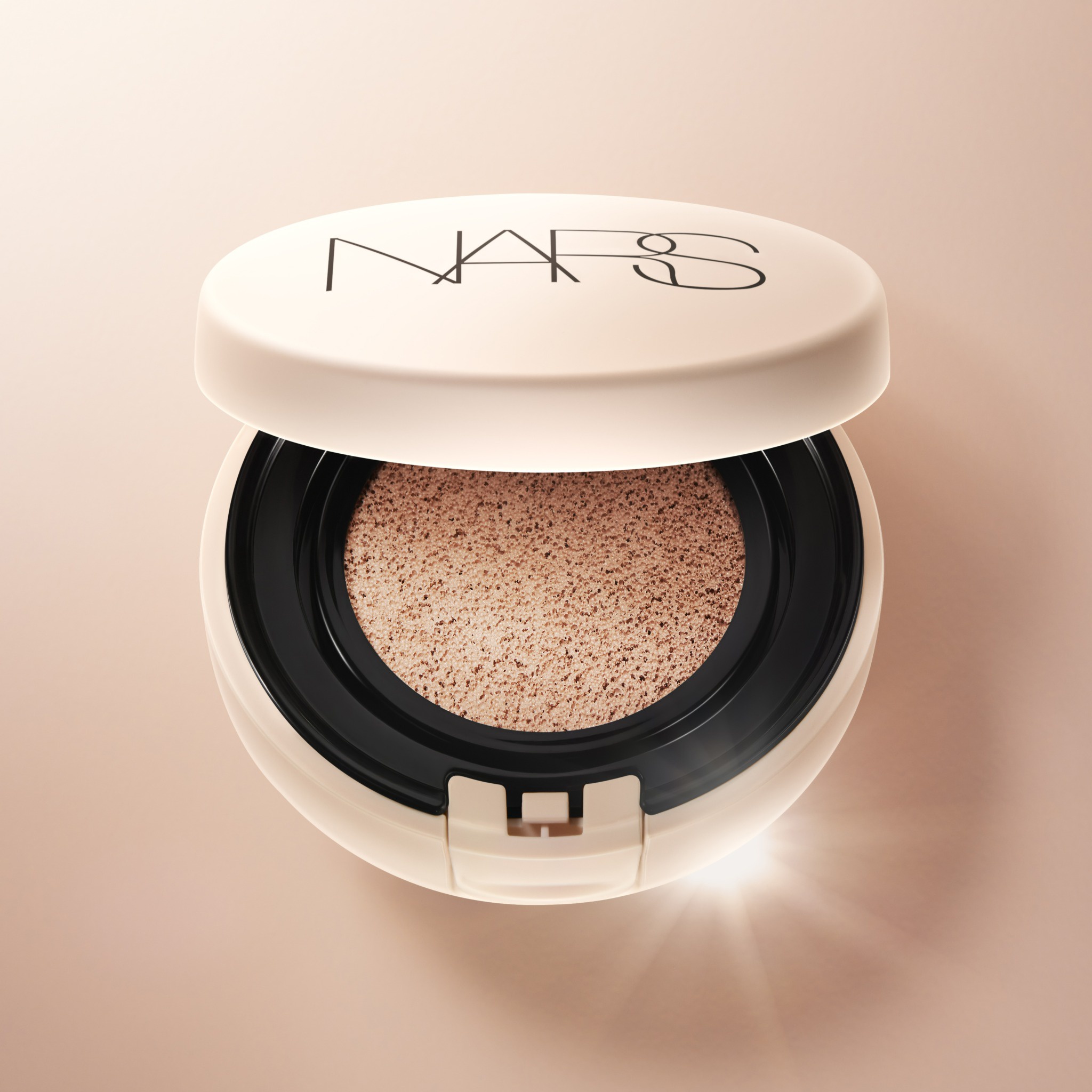 【しなもん【プロフ必読】 さま専用】Dior┊︎NARS┊︎クッションファンデ┊︎４点 NARS / 【終了しました】みずみずしさが特徴のクッション