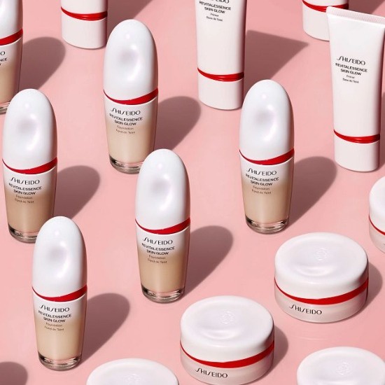 �x�X�R�X��܃A�C�e����O�����I�i�`�������h�ɂ��l�C�́u�G�b�Z���X �X�L���v�V���[�Y