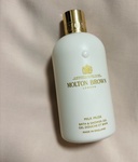 13570284 by m.v.m.0017 さん