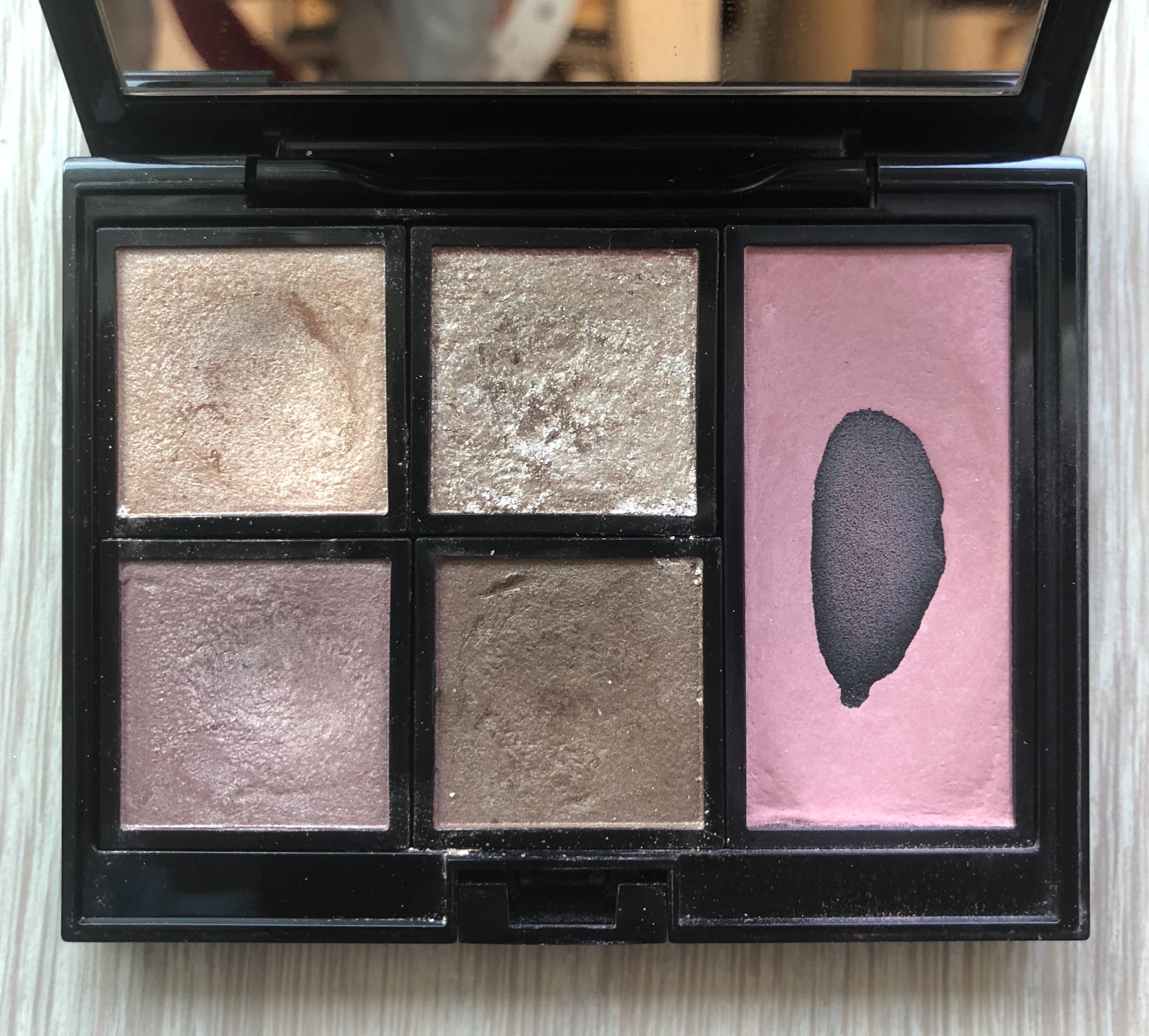 �A�f�B�N�V���� ���i�̌^�Ԃ������Ă������� by hima-jin���� �̉摜